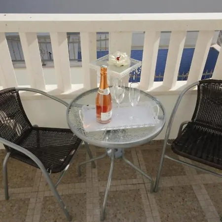 Katija - * Baška Voda